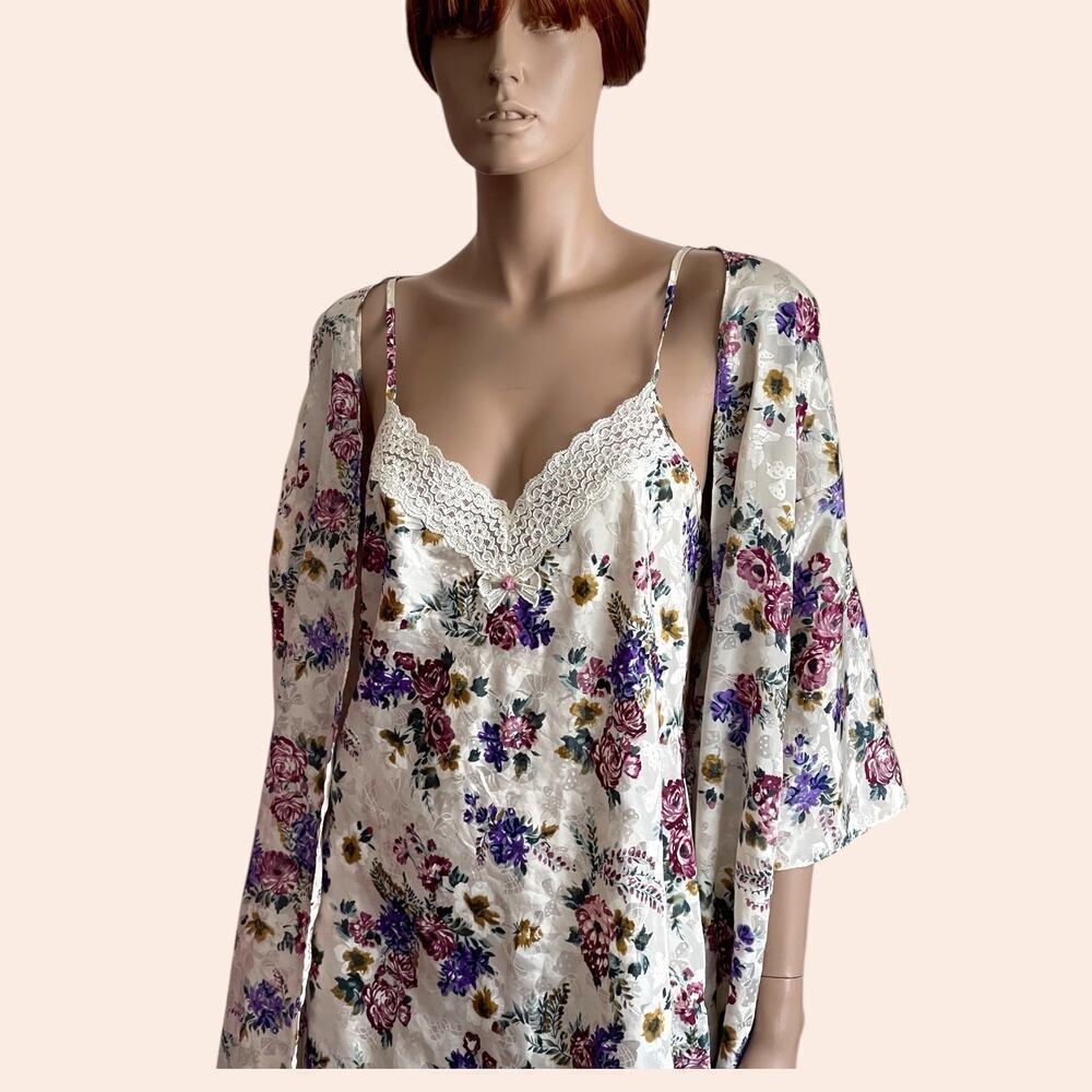 Vintage California Miss Set Size Small Purple Floral Satin Nightgown Robe - Picture 2 of 10